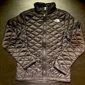North Face jacket, Girls size 10/12, black